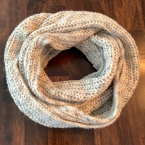 American Eagle cream, gray, and silver metallic infinity scarf